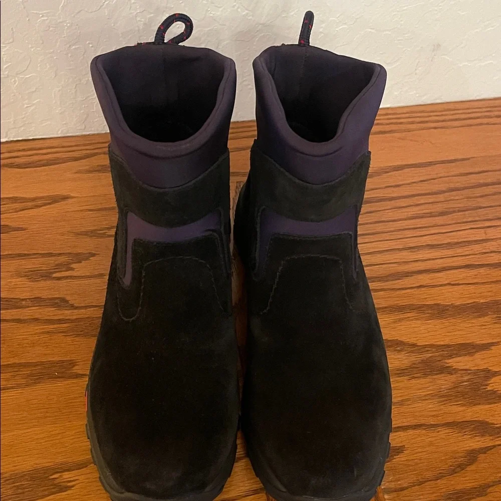 L.L. Bean 3M Thinsulate Black and Purple Winter Boots women’s size 8